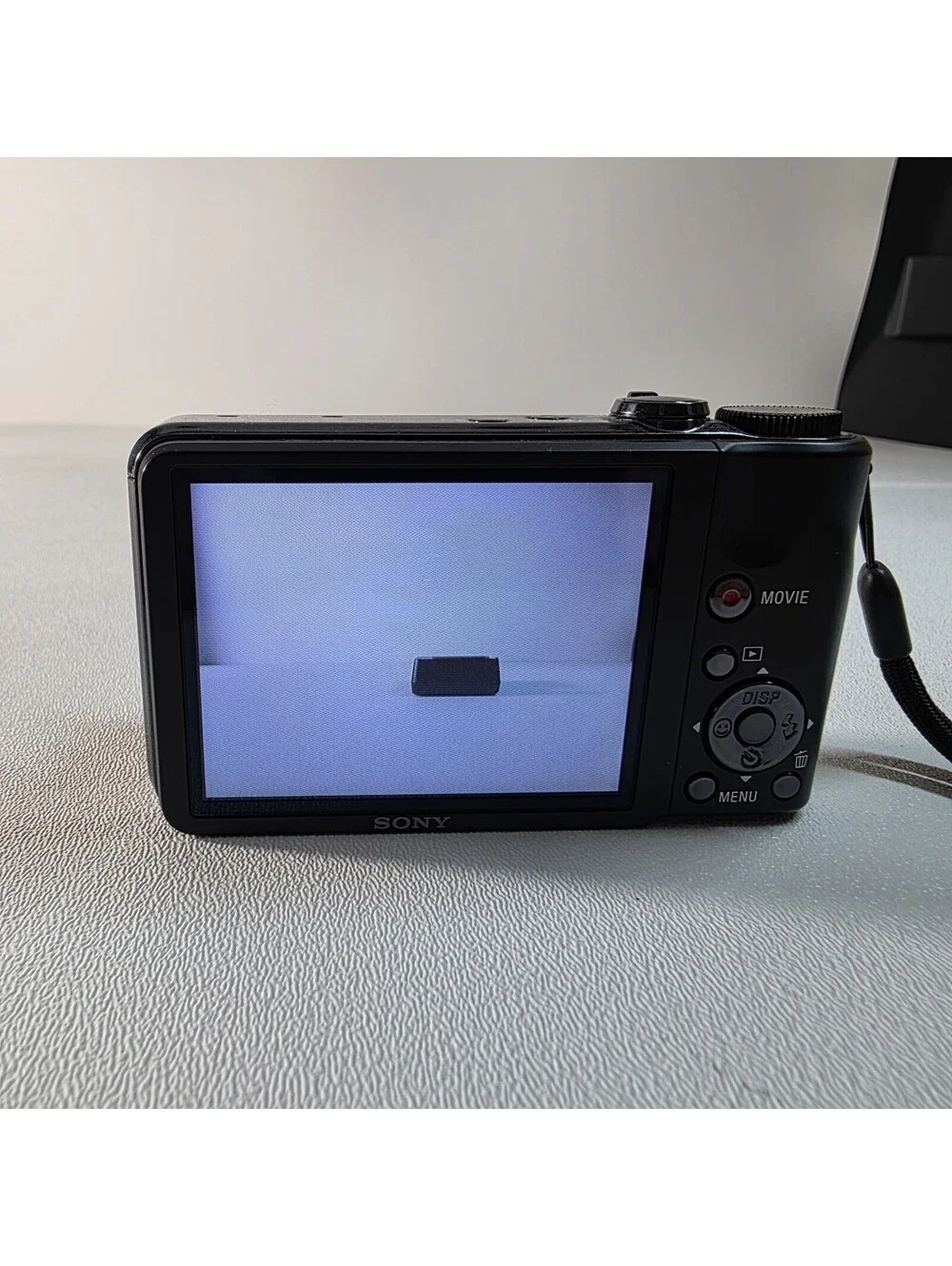 Sony Cyber-shot DSC-HX5 Camera - 10.2MP, 10x Opt Zoom - Battery, Charger & Card